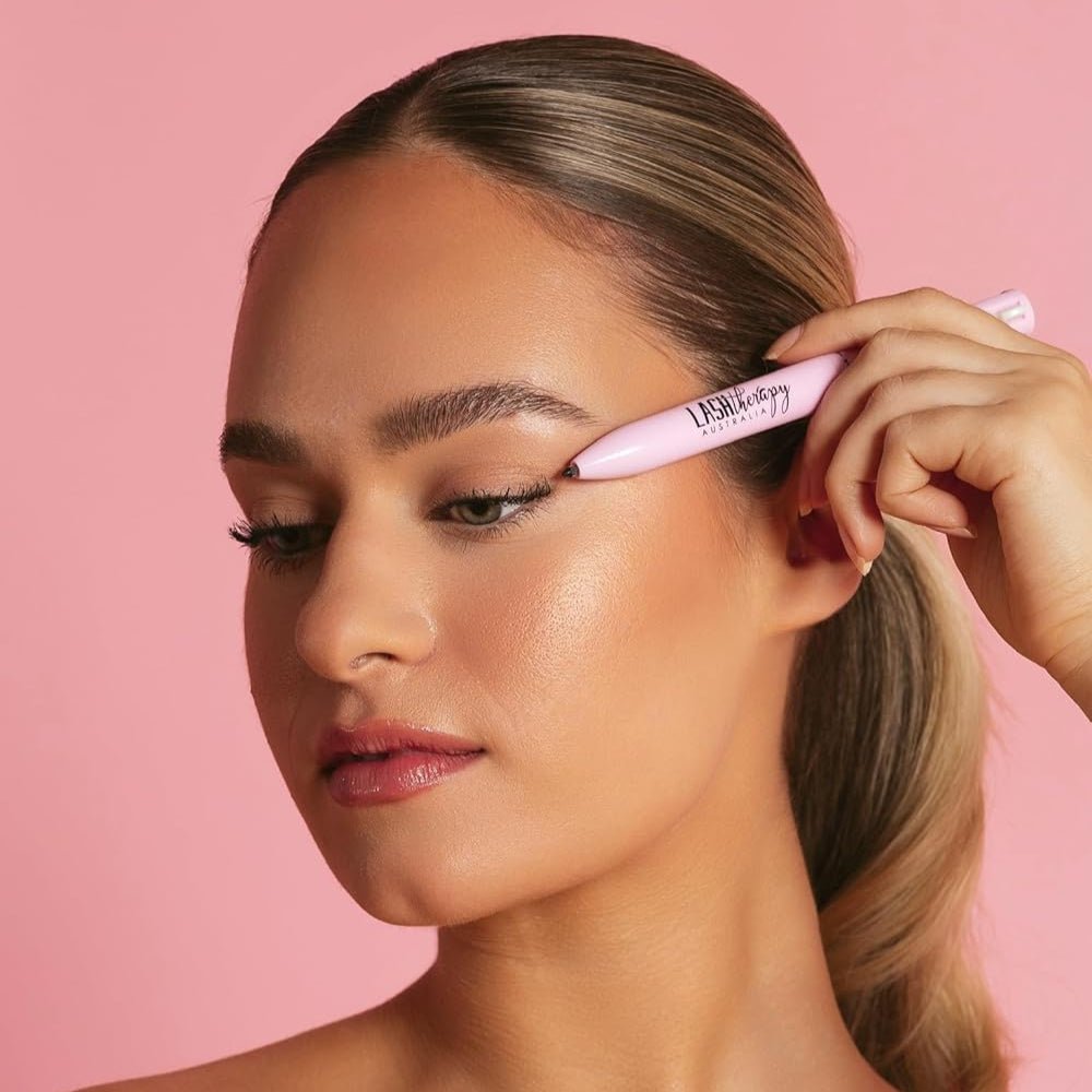 4-in-1 Multi-Effect Makeup Pen – Eyeliner Magic in One Tool! - Smartify Zone