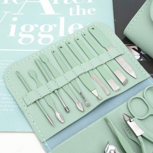 Premium 16-Piece Nail Care Kit - Smartify Zone